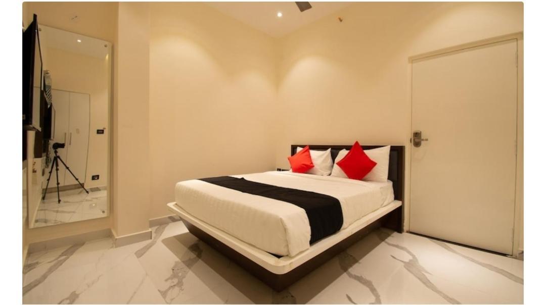 Hotel Sarkar Grand Vijayawāda Exterior photo
